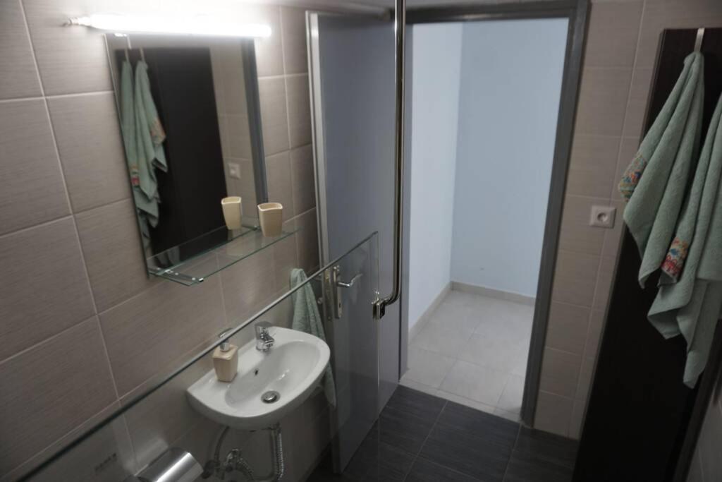 Park View Apartment In Paralia Dionisiou Ngoại thất bức ảnh