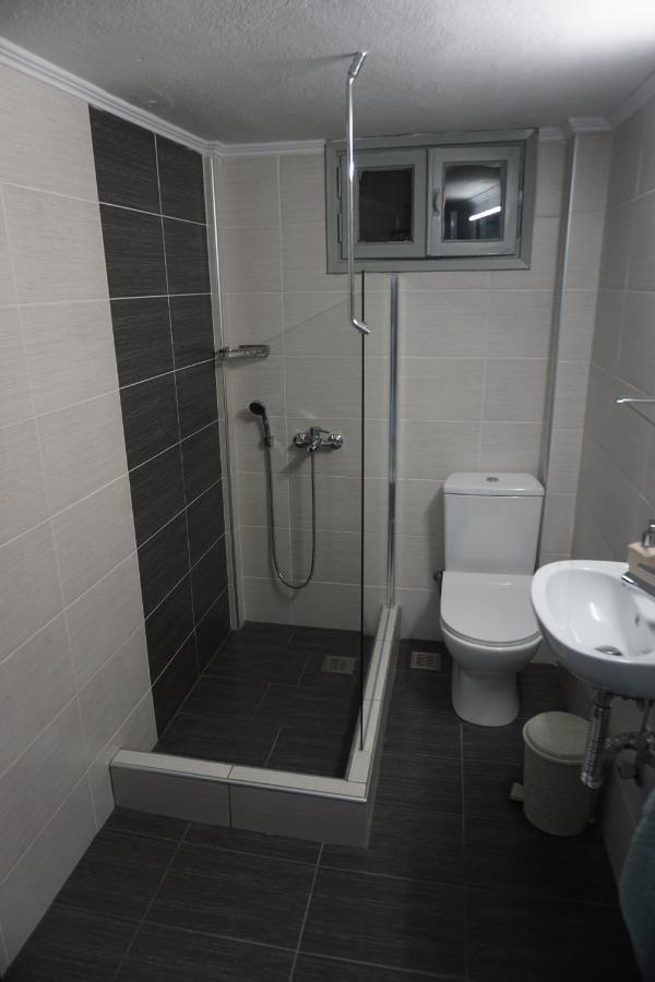 Park View Apartment In Paralia Dionisiou Ngoại thất bức ảnh