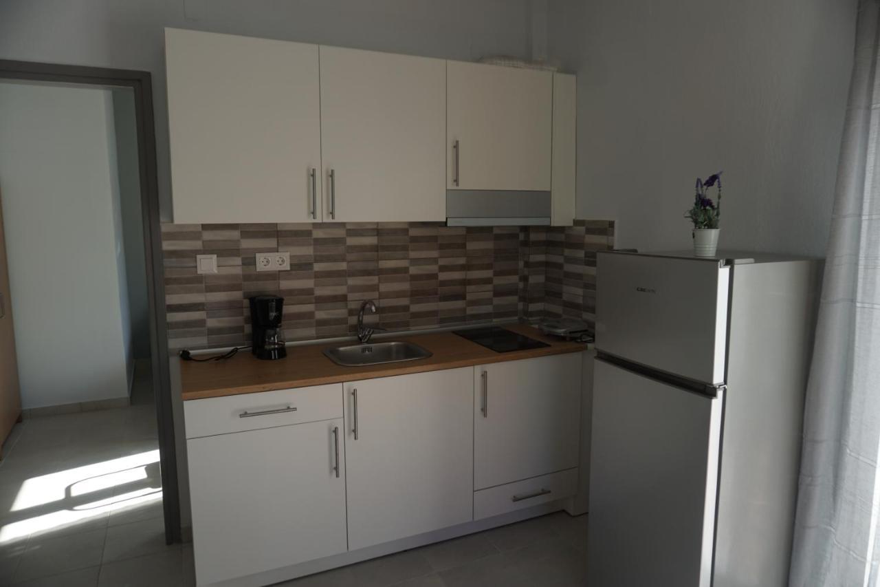 Park View Apartment In Paralia Dionisiou Ngoại thất bức ảnh